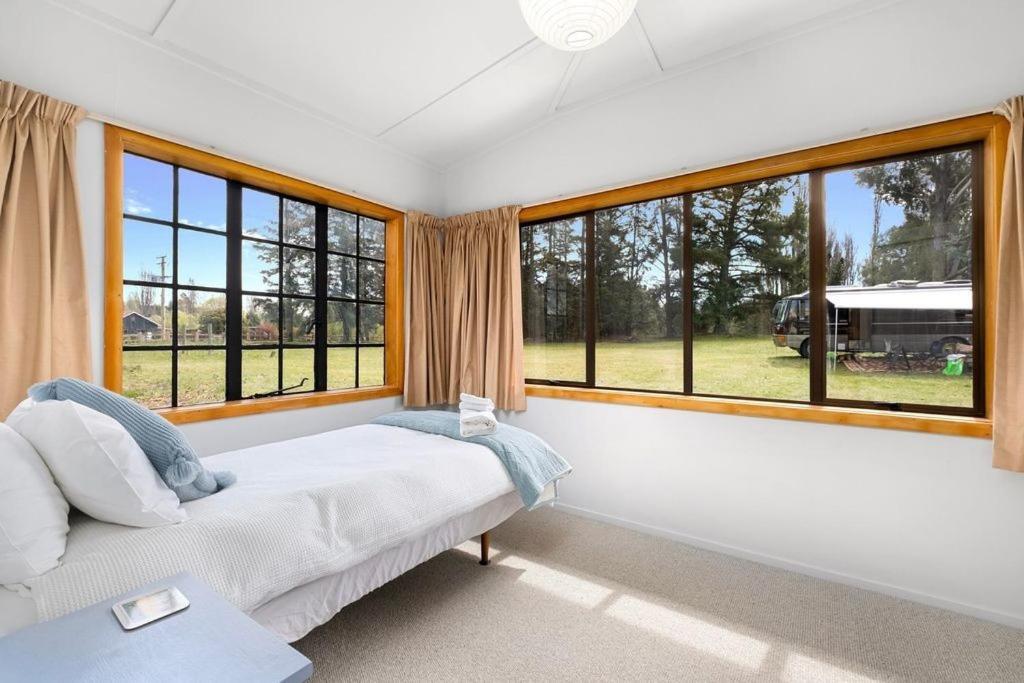 Wanaka Stone Cottage - Wanaka Holiday Home المظهر الخارجي الصورة