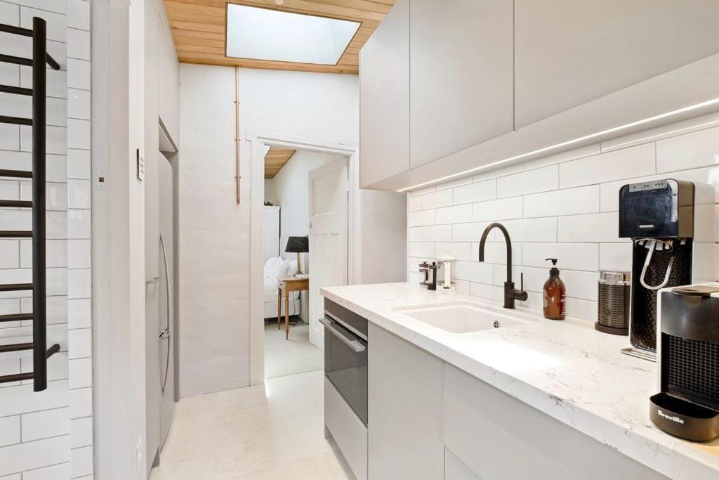 Wanaka Stone Cottage - Wanaka Holiday Home المظهر الخارجي الصورة